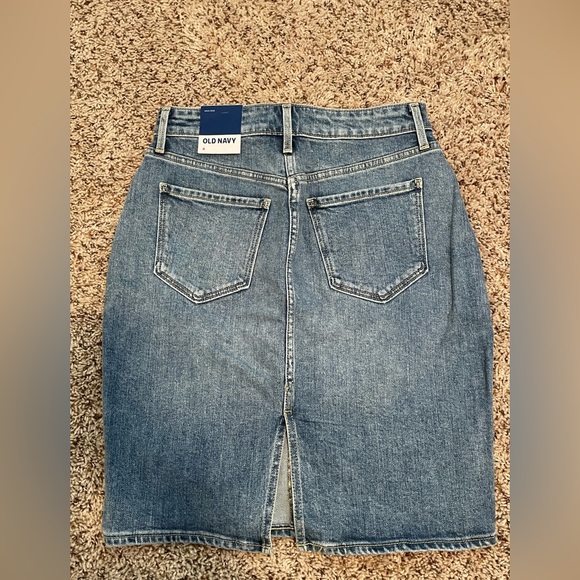 Old Navy Denim Skirt - Picture 2 of 6